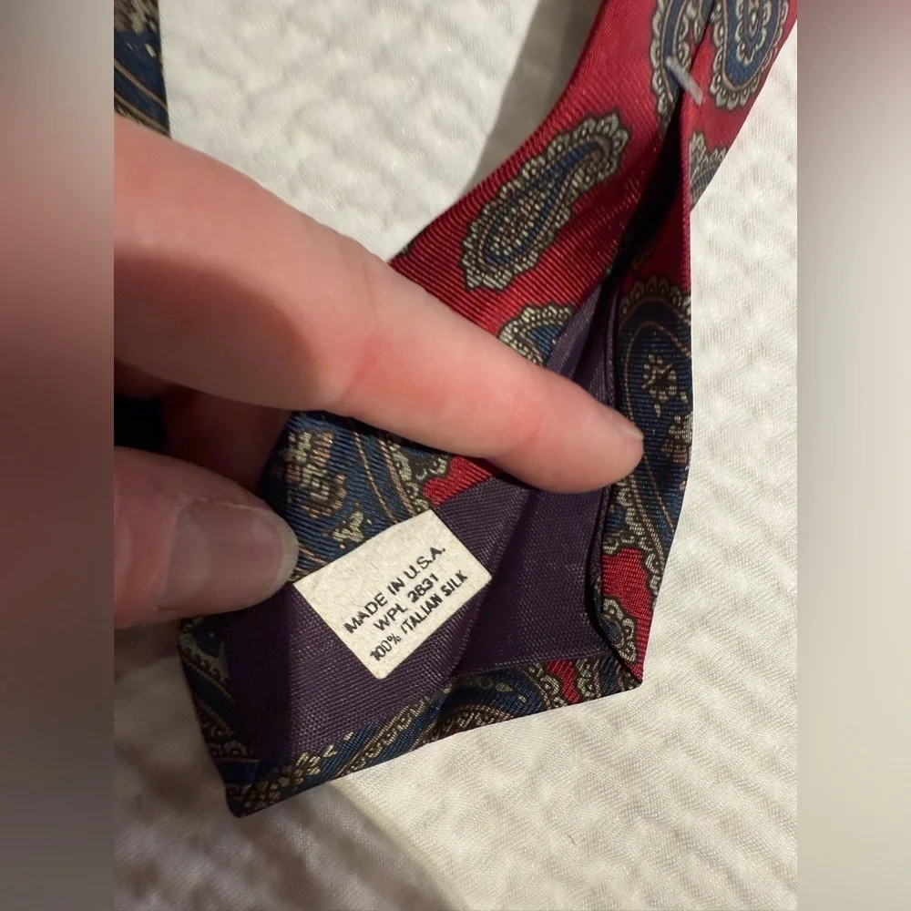 Vintage Mario Valentino silk Paisley Red and Navy Men's Tie